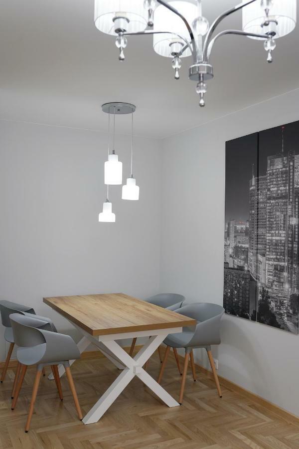Amn Apartments Варшава Екстер'єр фото